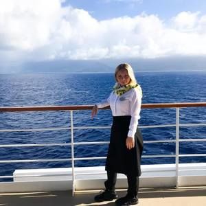 Meet your Posher, Laura